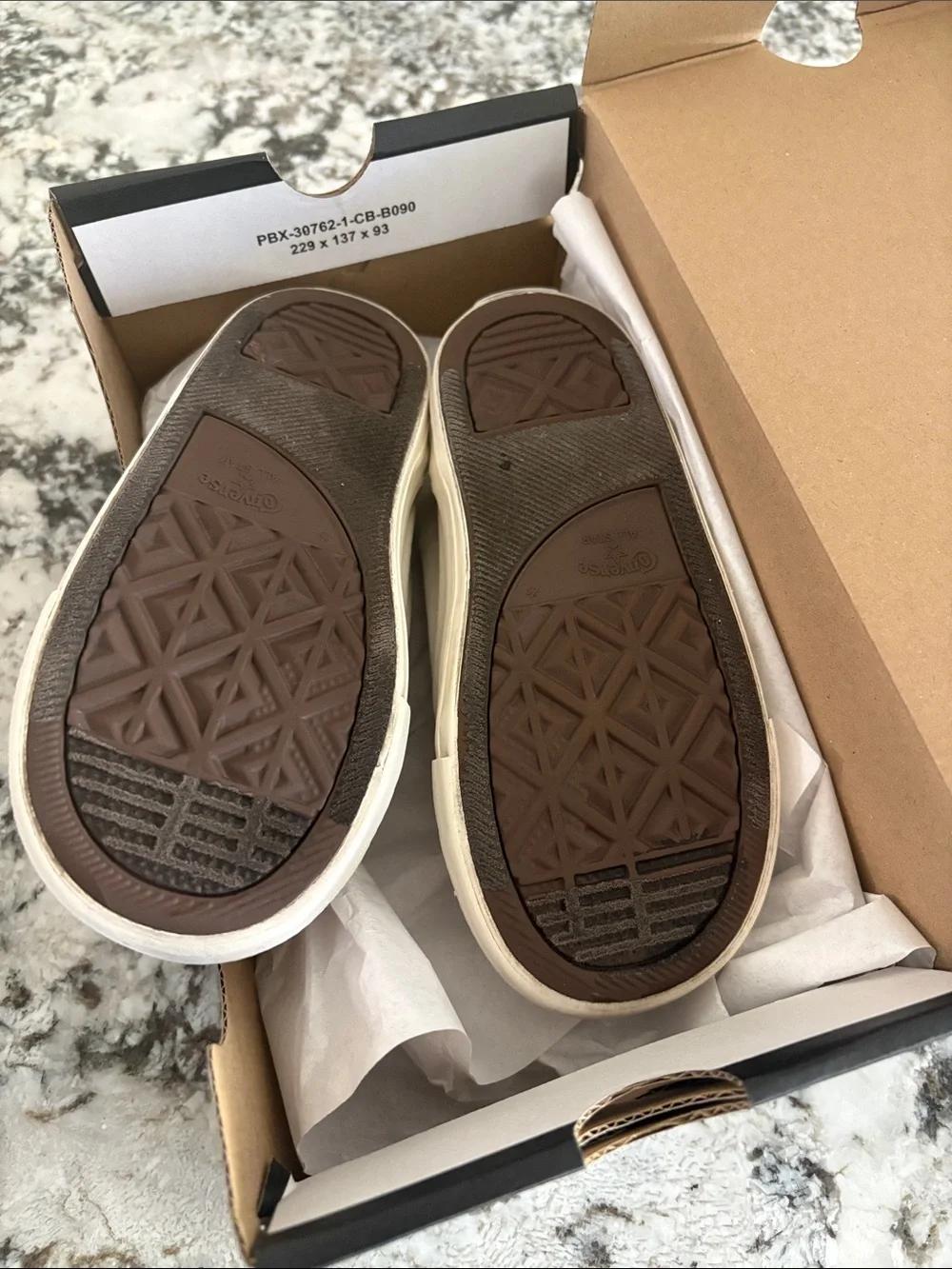 Converse Kids Beige Low-Top Velcro Sneakers
